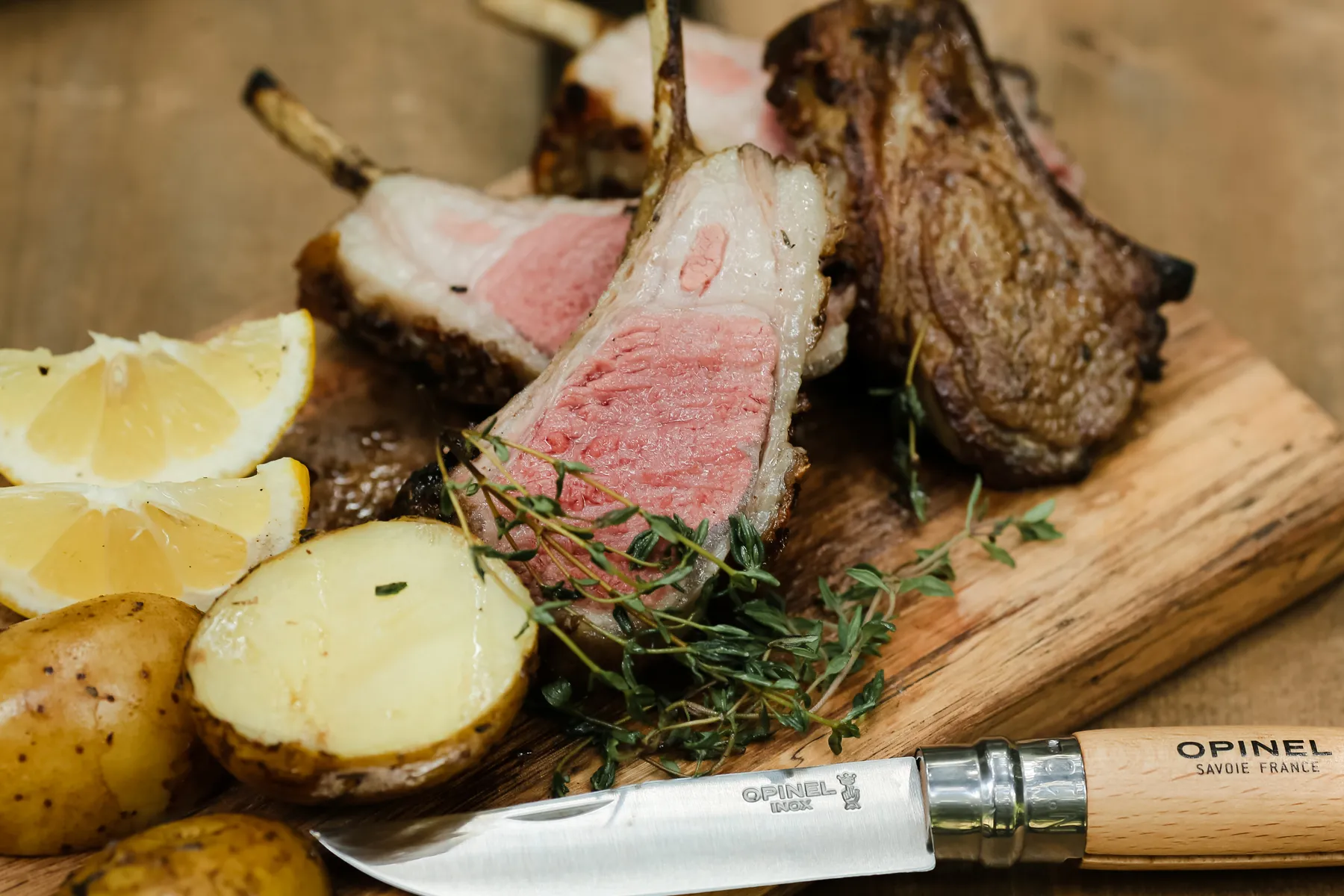 ラムローストの王道、<br>THE RACK OF LAMB。
